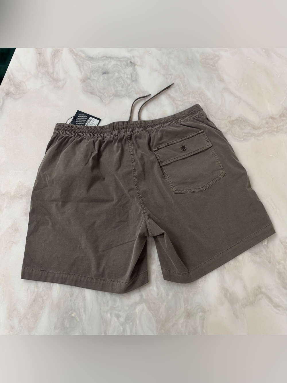 Buck Mason Men’s 6” Deck Short Size XL Washed Olive New - Picture 8 of 8